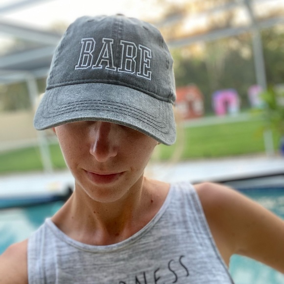 BABE Hat - Picture 3 of 5
